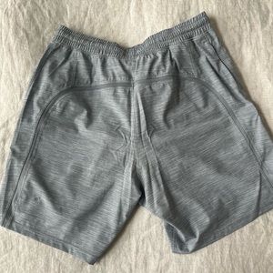 Men’s Lululemon Pacebreaker 7” shorts, lined, sz Medium, light cast gray; 2022